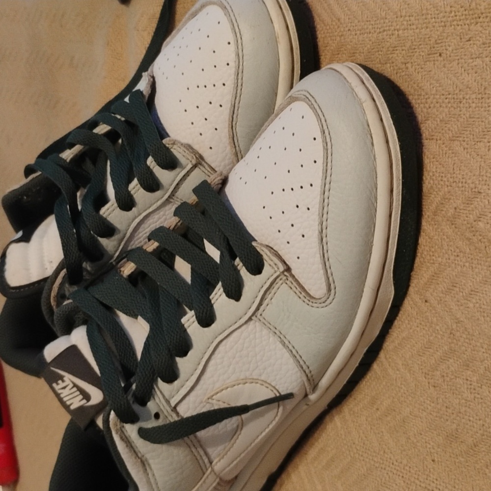 Nike Men's White and Dark Green Sneakers